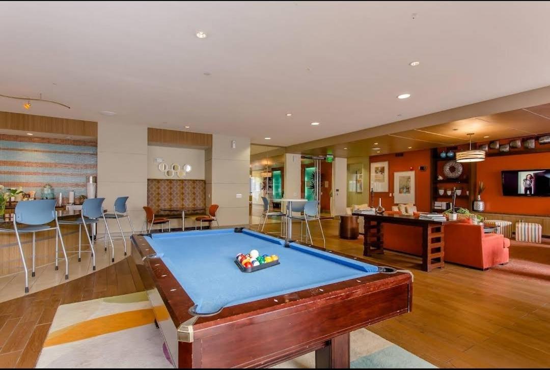 Welcome To The Suite Spot Luxury 1Bedroom Mid-Rise In Suger Land Houston Bagian luar foto